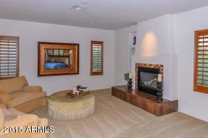 3943 E Crest Ln, Phoenix, AZ 85050 photo 28
