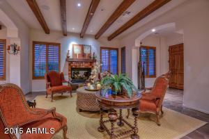 3943 E Crest Ln, Phoenix, AZ 85050 photo 14