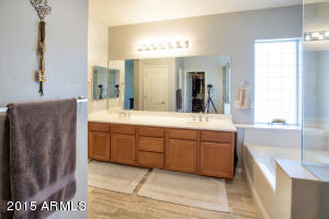 3344 E Kesler Ln, Gilbert, AZ 85295 photo 11