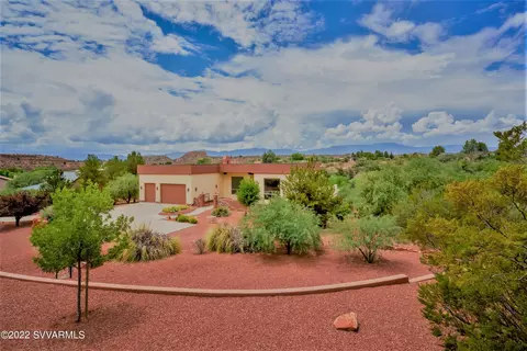 1820 S Creekside Bnd, Cornville, AZ 86325