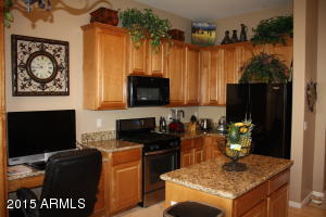 6830 S Pinehurst Dr, Gilbert, AZ 85298 photo 3