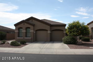 6830 S Pinehurst Dr, Gilbert, AZ 85298 photo 1