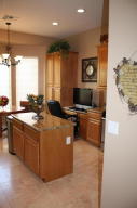 6830 S Pinehurst Dr, Gilbert, AZ 85298 photo 5
