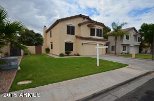 2041 E Palomino Dr, Gilbert, AZ 85296 photo 1