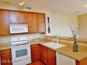 166 W Heather Ct, Gilbert, AZ 85233 photo 3