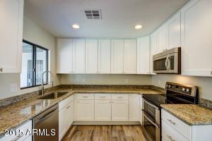 4411 E Almeria Rd, Phoenix, AZ 85008 photo 10