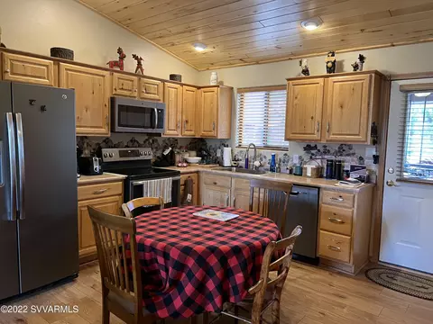 2344 Buffalo, Overgaard, AZ 85933 photo 3