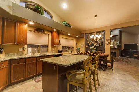 617 E Constitution Dr, Gilbert, AZ 85296 photo 39