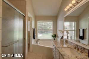 2501 E Florian Cir, Mesa, AZ 85204 photo 8