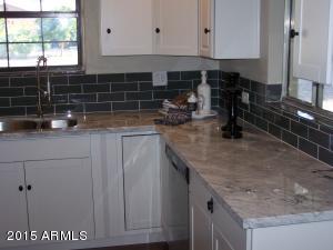 511 E Whitton Ave, Phoenix, AZ 85012 photo 11