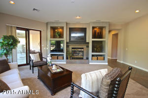 734 E County Down Dr, Chandler, AZ 85249 photo 4