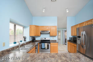 2733 E Rock Wren Rd, Phoenix, AZ 85048 photo 5