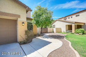 4385 E Branded Ct, Gilbert, AZ 85297 photo 4