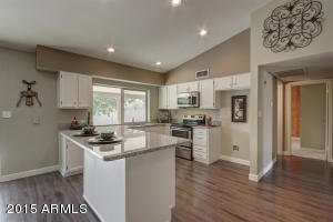 2406 S Beverly --, Mesa, AZ 85210 photo 10