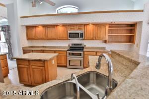 4145 E Grandview Cir, Mesa, AZ 85205 photo 3