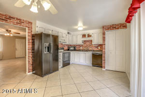 3735 E Winchcomb Dr, Phoenix, AZ 85032 photo 5
