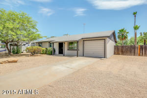 3735 E Winchcomb Dr, Phoenix, AZ 85032 photo 1