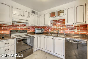 3735 E Winchcomb Dr, Phoenix, AZ 85032 photo 4
