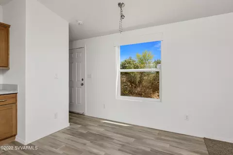 20864 E Larry Ln, Mayer, AZ 86333 photo 10
