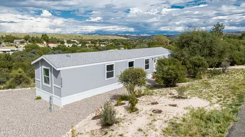 20864 E Larry Ln, Mayer, AZ 86333 photo 3