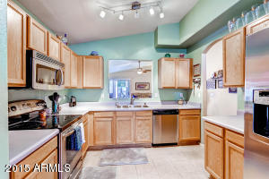 2407 E Morrow Dr, Phoenix, AZ 85050 photo 9