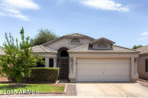 2407 E Morrow Dr, Phoenix, AZ 85050 photo 1
