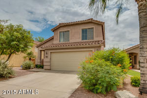 1247 S Colonial Dr, Gilbert, AZ 85296 photo 2
