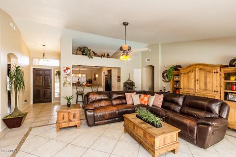 2926 E South Fork Dr, Phoenix, AZ 85048 photo 2