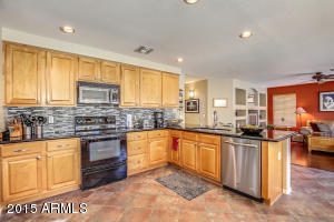 3421 E Lexington Ct, Gilbert, AZ 85234 photo 4