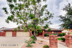 8547 E Gary St, Mesa, AZ 85207 photo 2
