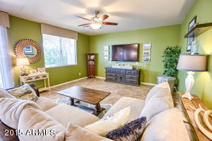 126 E Concorda Dr, Tempe, AZ 85282 photo 4