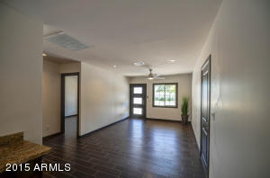 1014 E Mitchell Dr, Phoenix, AZ 85014 photo 3