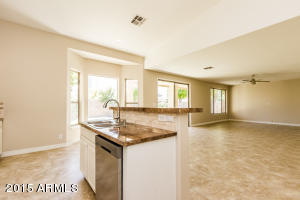 1727 E Cortez Dr, Gilbert, AZ 85234 photo 4