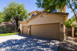 1727 E Cortez Dr, Gilbert, AZ 85234 photo 2