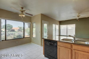 305 E Vaughn Ave, Gilbert, AZ 85234 photo 4