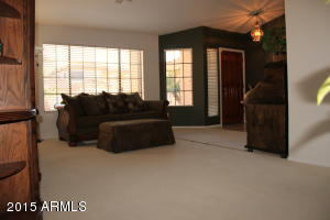  1202 W Sherri Dr, Gilbert, AZ 85233 photo 2