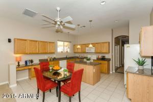 267 E Smoke Tree Rd, Gilbert, AZ 85296 photo 8