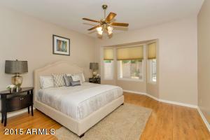 267 E Smoke Tree Rd, Gilbert, AZ 85296 photo 12