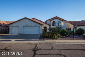 4229 E Windsong Dr, Phoenix, AZ 85048 photo 2