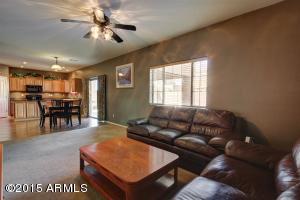960 E Blue Spruce Ln, Gilbert, AZ 85298 photo 9