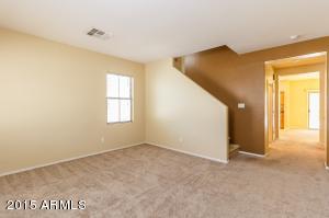 2009 S Falcon Dr, Gilbert, AZ 85295 photo 3