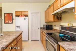 2009 S Falcon Dr, Gilbert, AZ 85295 photo 9