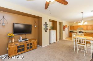 2009 S Falcon Dr, Gilbert, AZ 85295 photo 4