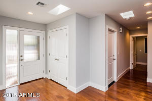 2520 E Claire Dr, Phoenix, AZ 85032 photo 3