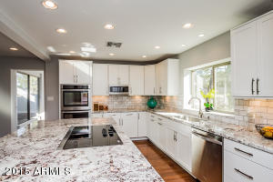2520 E Claire Dr, Phoenix, AZ 85032 photo 7