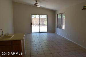 936 E Yuma Ave, Apache Junction, AZ 85119 photo 4