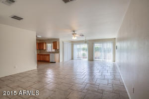 3429 E Francisco Dr, Phoenix, AZ 85042 photo 3