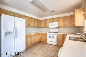 3429 E Francisco Dr, Phoenix, AZ 85042 photo 2