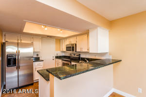 811 E Redondo Dr, Tempe, AZ 85282 photo 4