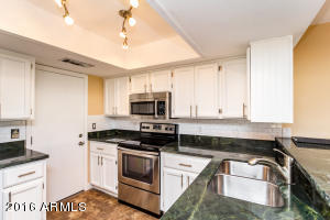 811 E Redondo Dr, Tempe, AZ 85282 photo 6